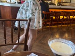 -Café Monson