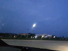 -甘南服务区-停车场