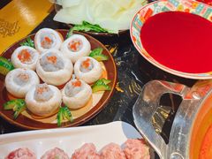 -憨孃孃·重庆老火锅(红山黑金店)