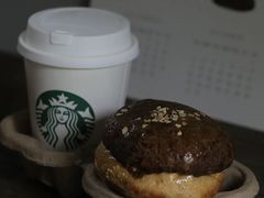 咖啡菠萝包-星巴克(天津佛罗伦萨小镇店)