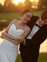 -至臻微拉婚纱摄影