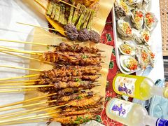 -刘姐啤酒鱼民族演艺餐厅(西街总店)