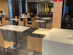 大堂-麦当劳(天津站三店)