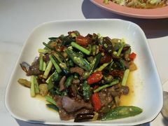 -忘忧草融合私房菜(红鼎国际店)