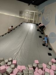 -MINI MARS KIDS CLUB亲子家庭中心(长宁天山店)