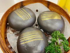 黑金流沙包-澳门陈光记烧味饭店(南京德基广场店)