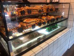 面包甜点陈列柜-81BAKERY(大学路店)
