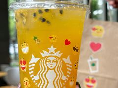 -星巴克臻选(湖滨道店)