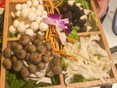 -润泽园椰子鸡(汇一城店)