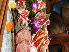 黑牛六拼-明洞阿姨·韩式酱蟹烤肉·创意料理(三元桥店)