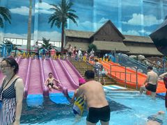 -青岛东方影都融创水世界