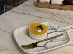 橘子郡男孩-UNI UNI(环亚凯瑟琳店)