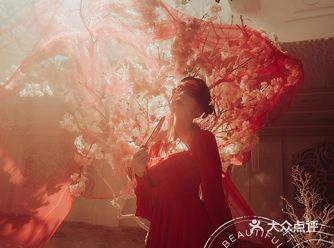 去年的网红废弃婚礼会所拍摄地
