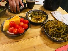 -湊湊火锅·茶憩(杭州湖滨银泰in77店)