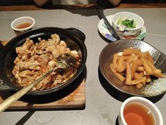 -得意啫·广东啫啫煲(前海HOP店)