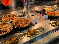 -圣丰索菲特·2 On 988 Café 自助餐厅