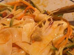 -陇上秦轩西安biangbiang面(EFC欧美金融商业城店)