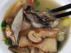 -鲁朗纳麦石锅鸡庄园