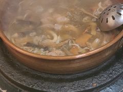 -阿山卓·野生菌火锅·纳西火塘烤肉