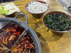-正南齊北重庆老火锅(光华村直营店)