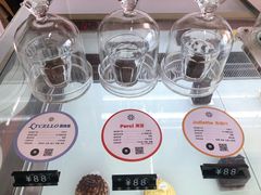 -UNI UNI(环亚凯瑟琳店)