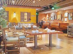 大堂-前海沿·青岛菜(大拇指广场石老人店)