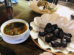 -Warung Babi Guling Ibu Oka 3