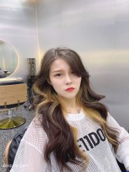 -Tloml salon