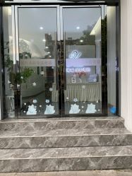 -苗方清颜专业祛痘·皮肤管理