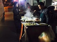 -碑亭巷老王柴火馄饨