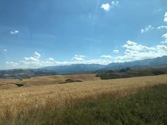 -江布拉克景区怪坡停车场