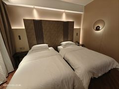 -福州金融街万达鳌峰洲地铁站锦江都城酒店