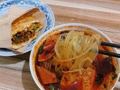 -老字号杨坡红油米线腊汁肉夹馍(东四道巷店)