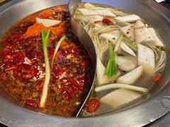 -沸炉重庆老火锅(军事博物馆店)