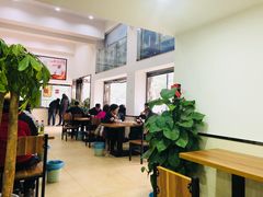 大堂-草桥清真牛肉锅贴扁食店