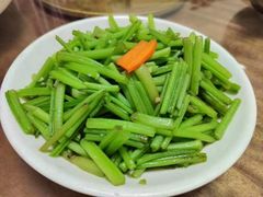 -芦茨金富饭庄·25年老字号·专做稻草鸡