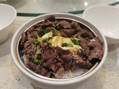 窝蛋牛肉煲仔饭-明园茶餐厅(沙头角店)
