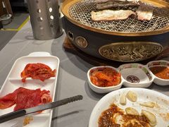 -山焱·炭火自助烤肉(周浦万达店)