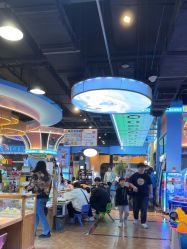 -卡通尼乐园(荟聚中心店)