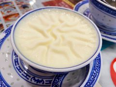 -广信牛奶甜品世家(台东店)