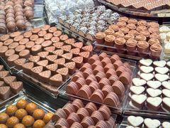 -Laderach 莱德拉(上海环贸iapm店)