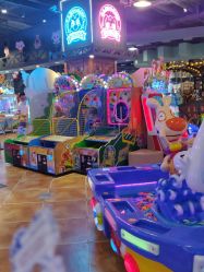 点击看大图 -卡通尼乐园(龙湖六合天街店)