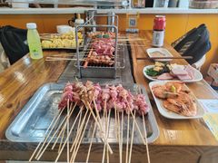 -哈尔滨小酒馆·鲜肉现穿自助烧烤(康新花园店)
