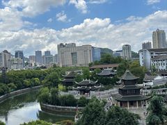 -包整·丝娃娃(一览甲秀楼风景店)