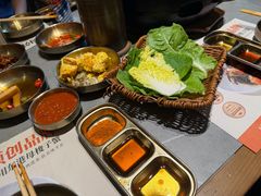 -草家酱蟹炭火烤肉店(珲春南路一店)