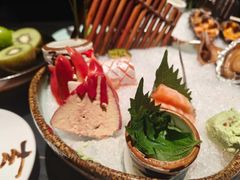 -雍容荟活波龙自助餐(IFS黑金店)