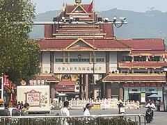 -瑞丽口岸免税店