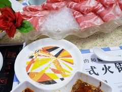 -魔法帽酱料牛肉小火锅(米兰店)