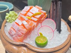 三文鱼腩刺身-炙柒Sekinana·精致日料(合生汇店)