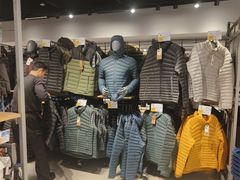 -迪卡侬(环球港店)